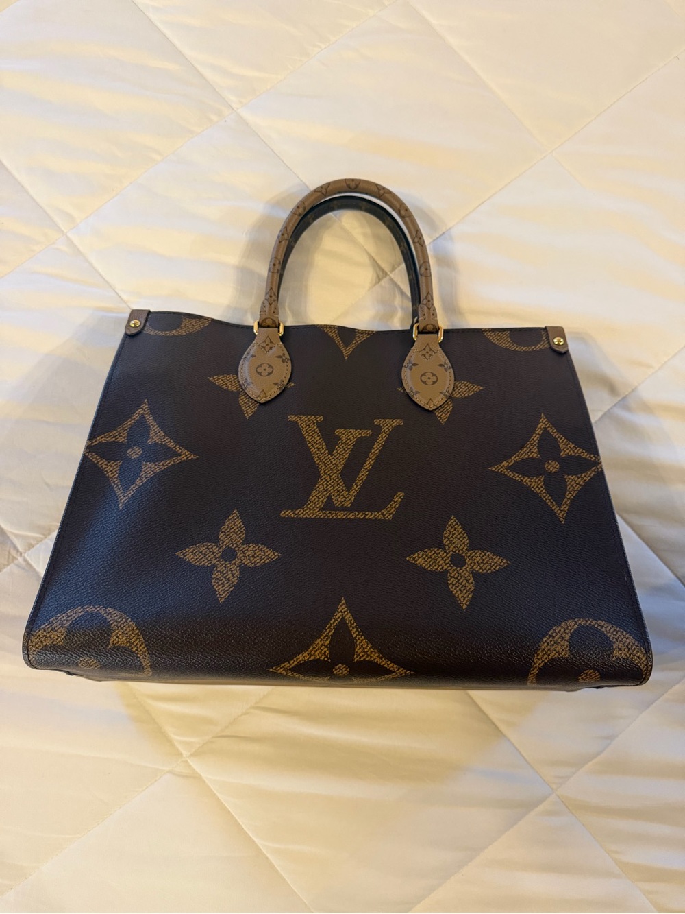 Louis Vuitton On The Go MM Monogram Canvas Top-Handle Tote